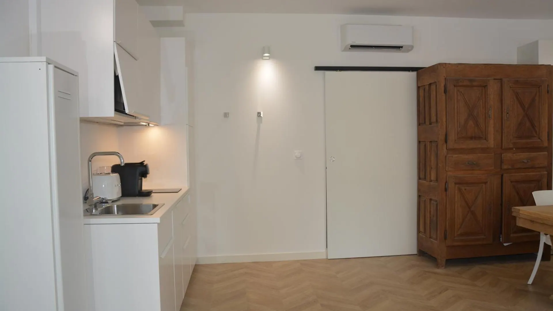 Maison Rascas - Centre Historique - Air Conditioning- Wifi Avignon France